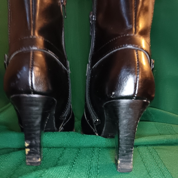 Nickels "Clara" Ankle Booties - Picture 7 of 9